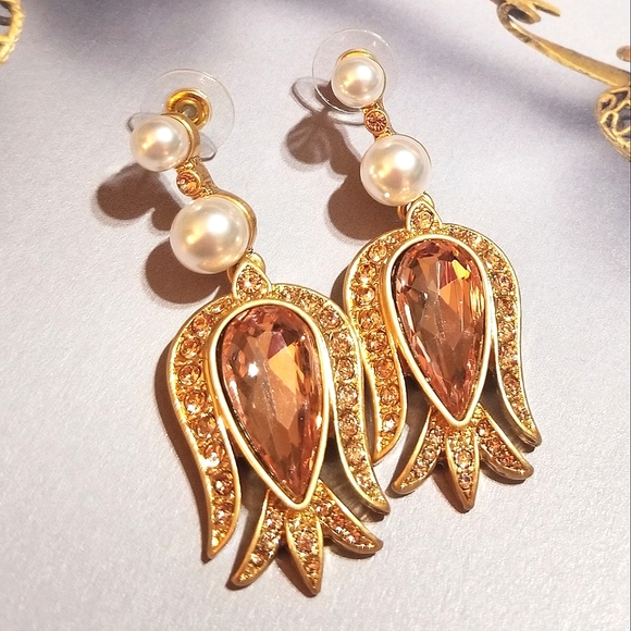 NEW Oscar de la Renta 14k plated Pink Crystal Earrings - Picture 6 of 7